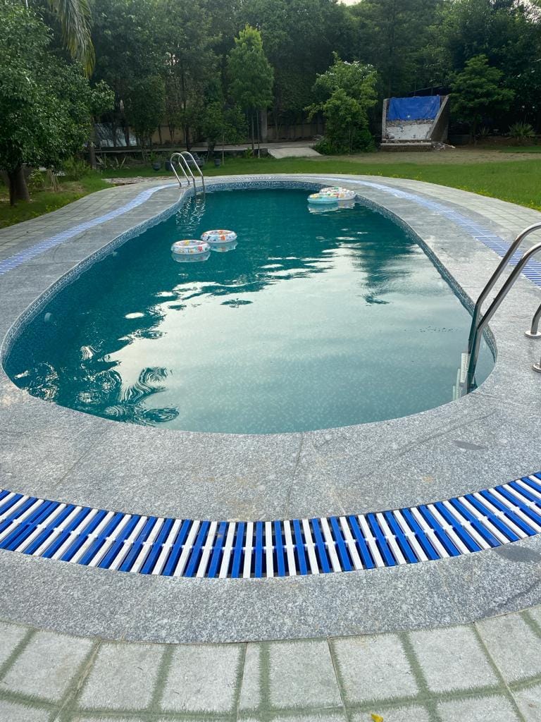 Plant Roopan Swimming Pool and Water Features